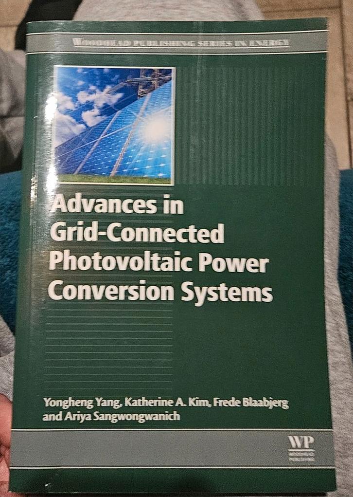 Wetenschappelijk boek over zonne-energie & PV-systemen, Boeken, Wetenschap, Zo goed als nieuw, Ophalen of Verzenden