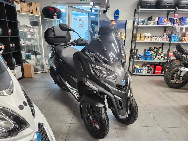 Piaggio MP3 530 EXCLUSIVE 7.2024 ZGAN, Motoren, Motoren | Piaggio, Bedrijf, ABS, Cruise Control, LED Verlichting, Ophalen