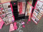 Mattel kledingkast 2011 Barbie accesoires en pop, Verzamelen, Ophalen of Verzenden, Zo goed als nieuw, Accessoires