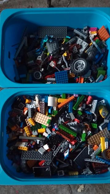 Verzorgd pakket van 15 kilo Lego  beschikbaar voor biedingen