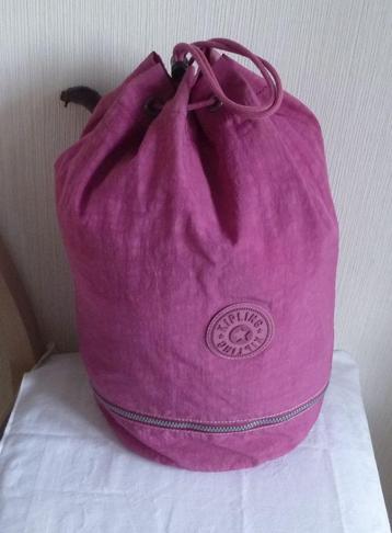 Kipling sporttas zwembad etc. + aap beschikbaar voor biedingen