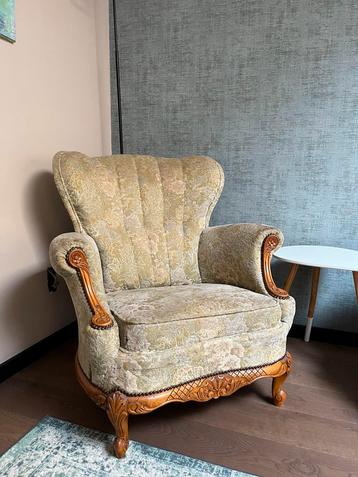 Fauteuil Bergère Louis XV beschikbaar voor biedingen