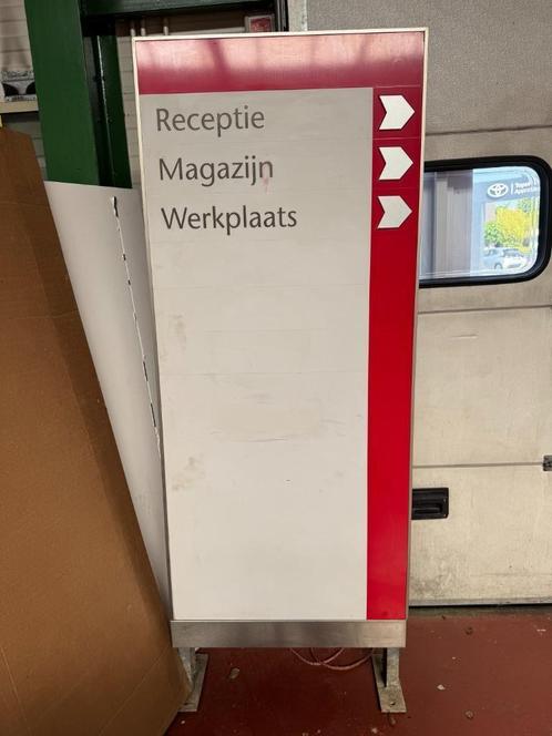 Signalisatiebord - Totem, Zakelijke goederen, Kantoor en Winkelinrichting | Kantoormeubilair en Inrichting, Inrichting, Aankleding buiten