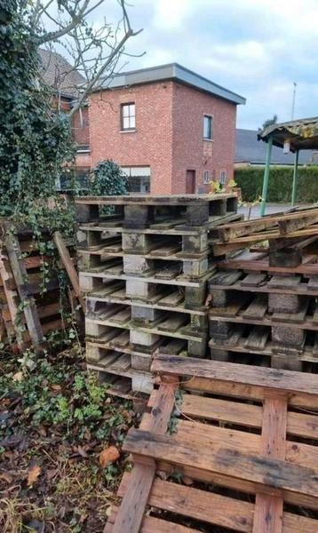 Europaletten gratis  beschikbaar voor biedingen