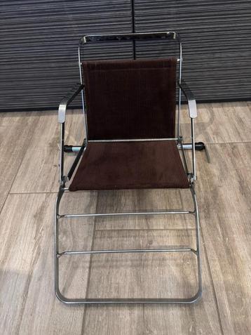 vintage kinderstoeltje kinderwagen beschikbaar voor biedingen