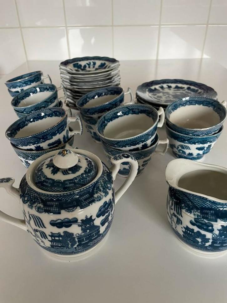 Oma s servies, Antiek en Kunst, Antiek | Servies los, Ophalen of Verzenden