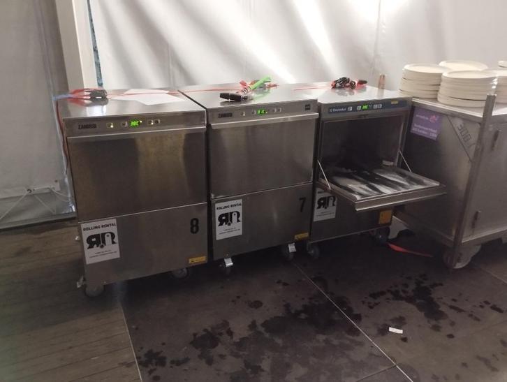 te huur : SPOELMACHINE VOOR BEKERS 75€ / weekend, Hobby en Vrije tijd, Feestartikelen | Verhuur, Gebruikt, Ophalen