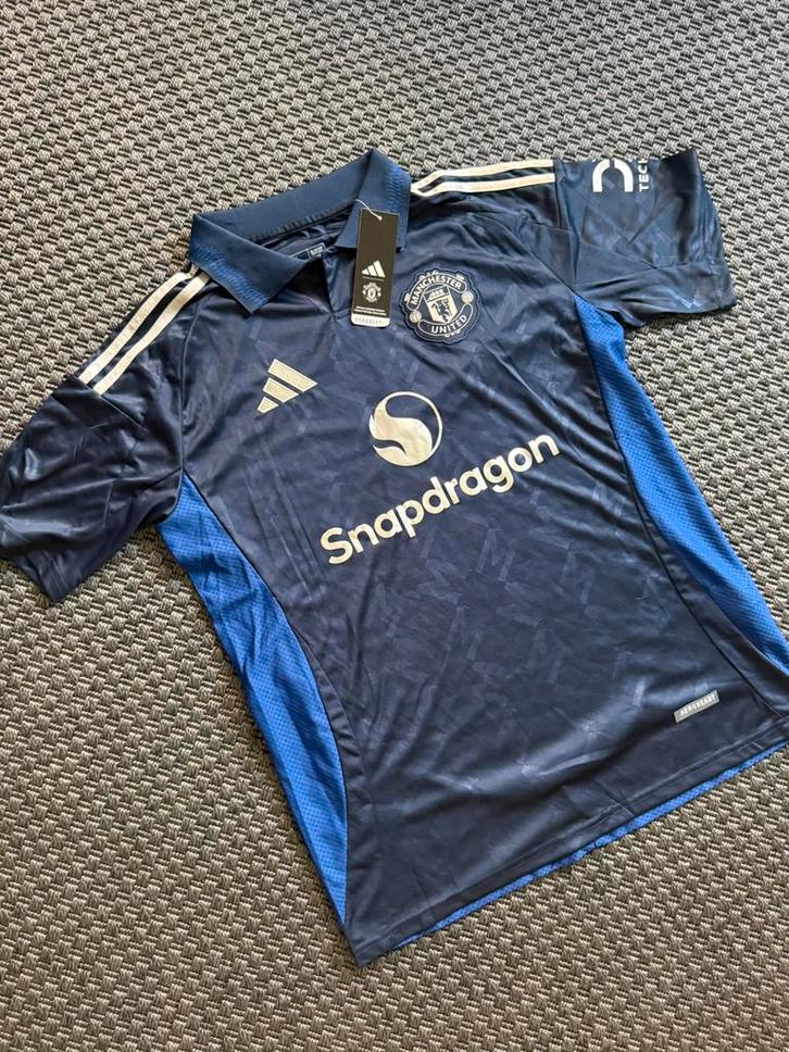 Manchester United 2024/25 derde shirt – donkerblauw – maat L, Sport en Fitness, Voetbal, Nieuw, Maat L, Ophalen of Verzenden