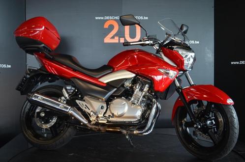 Suzuki Inazuma 250 parfait état garantie 2 ans, Motos, Motos | Suzuki, Entreprise, Naked bike, 12 à 35 kW, 2 cylindres, Enlèvement ou Envoi
