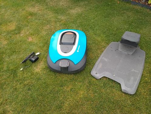 Robotmaaier Gardena R100li, Tuin en Terras, Robotmaaiers, Zo goed als nieuw, Ophalen of Verzenden