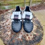 Terrain souple Adidas Kaiser 5 taille 45 1/3, Comme neuf, Enlèvement, Chaussures