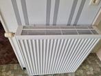 Radiator + thermostaatkraan, Ophalen, Zo goed als nieuw, Radiator