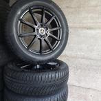 Originele Mercedes GLB-GLA VELGEN met winterbanden 215 60 18, Ophalen, Winterbanden, Band(en)