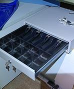 geldlade met sleutel ( lichtgrijs ), Zakelijke goederen, Kantoor en Winkelinrichting | Kassa's en Betaalsystemen, Ophalen