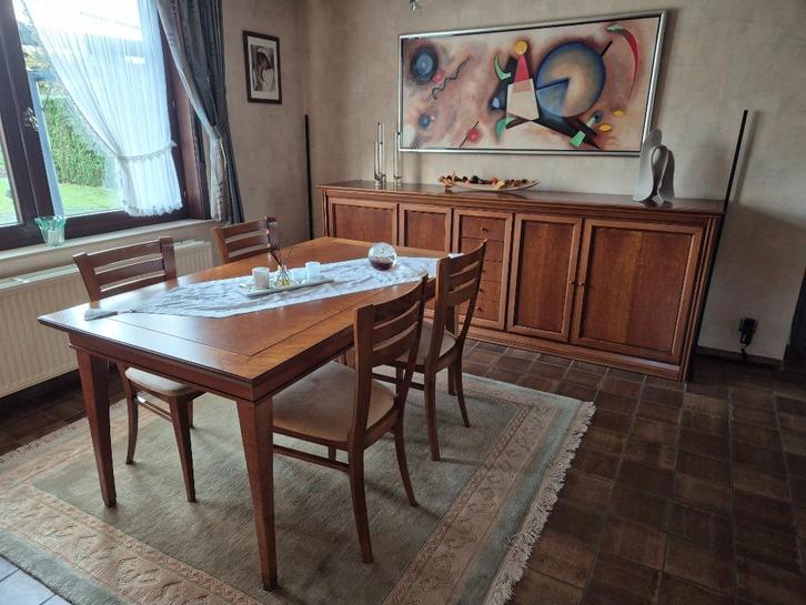 Eetkamer (Kerselaar), Huis en Inrichting, Complete eetkamers, Gebruikt, 4 tot 6 stoelen, Ophalen