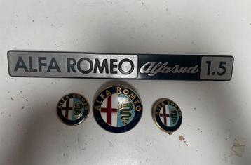 Alfa Romeo emblemen allerlei beschikbaar voor biedingen