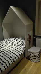 Uniek kinderbed met huisje., Kinderen en Baby's, Ophalen, Gebruikt, Matras