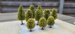 set met 10 stuks mooie bomen voor H0 modelbaan, Hobby en Vrije tijd, Modeltreinen | H0, Ophalen of Verzenden, Zo goed als nieuw