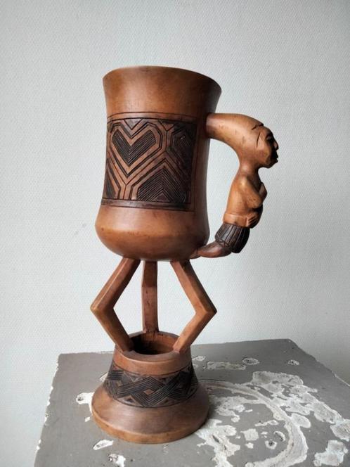 Kuba Congo tribal houten beker Afrika, Antiek en Kunst, Kunst | Beelden en Houtsnijwerken, Ophalen of Verzenden