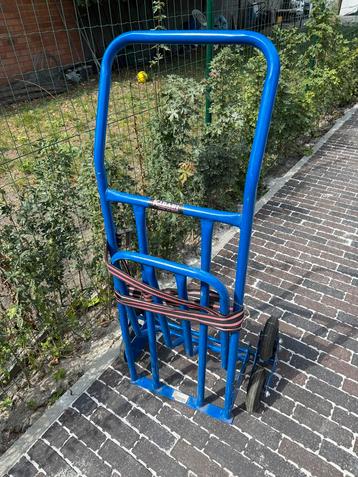 Steekwagen duveltje transportwagen trappen beschikbaar voor biedingen