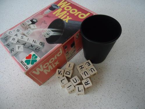 "Woord Mix" van Selecta in Goede Staat  !!, Hobby en Vrije tijd, Gezelschapsspellen | Overige, Gebruikt, Een of twee spelers, Drie of vier spelers