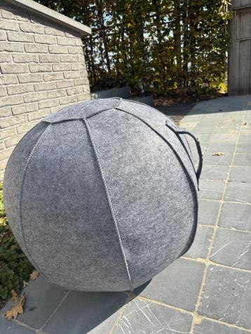 Ergonomische Zitbal Zitpoef van Rivo Ergonomics (Grijs Vilt) beschikbaar voor biedingen