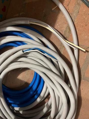 verschillende kabels : preflex UTP , UTP + coax , TECO