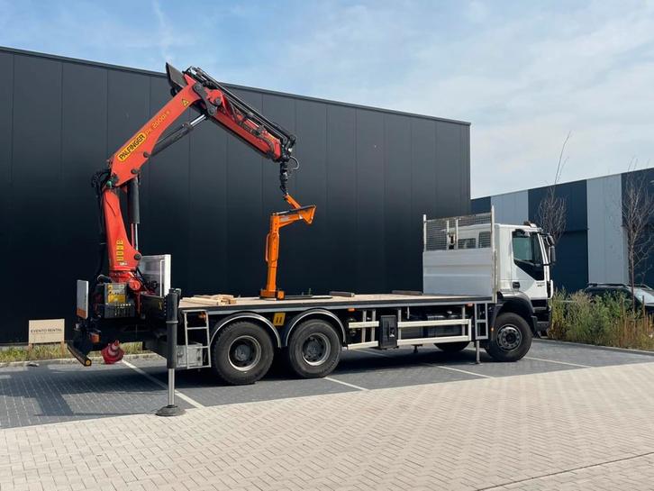 VRACHTWAGEN MET KRAAN - euro 6 - Palfinger, Auto-onderdelen, Vrachtwagen-onderdelen, Iveco, Ophalen of Verzenden