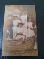 foto 4 dames bootje Blankenberge met naamvermelding, Gebruikt, Foto, Ophalen of Verzenden, Voor 1940