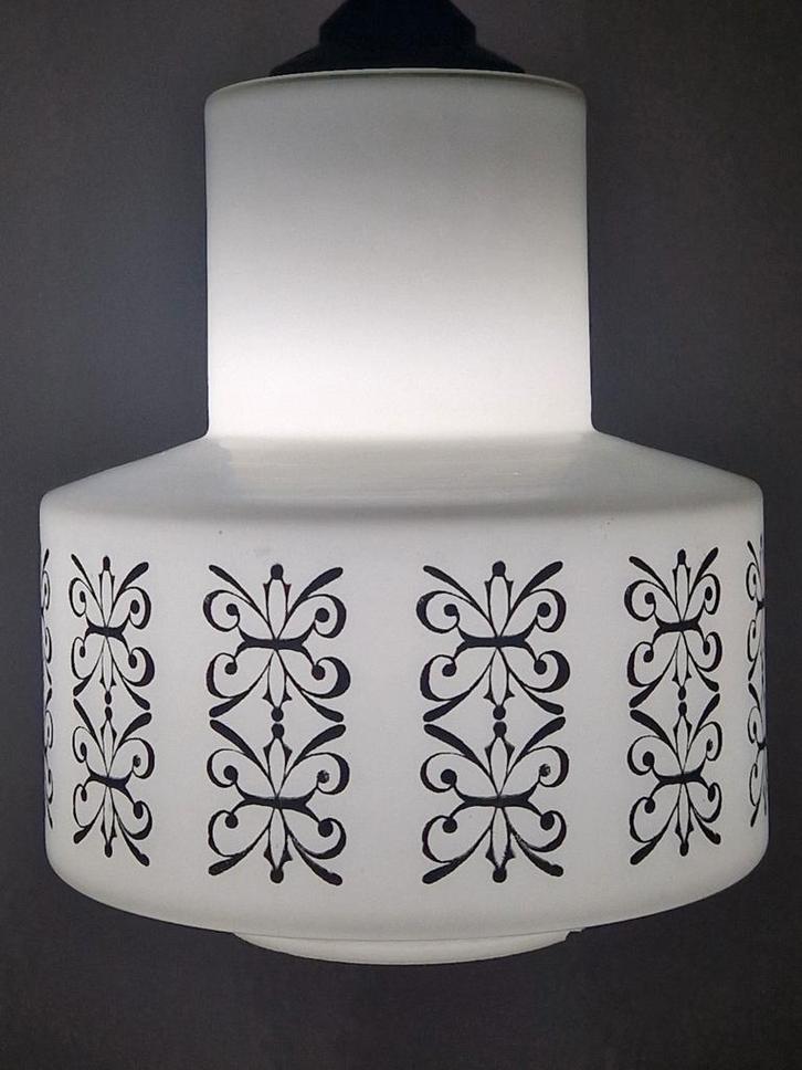 Vintage hanglamp design naar of van Lidokov uit Tsjechië, Antiek en Kunst, Antiek | Verlichting, Ophalen of Verzenden