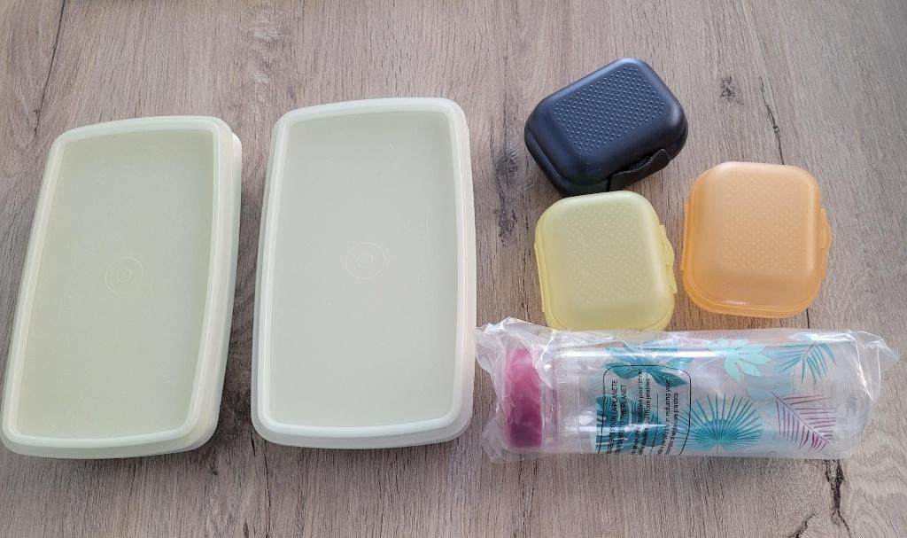 diversen Tupperware (brooddozen, snackdoosjes) (5 stuks), Maison & Meubles, Cuisine| Tupperware, Comme neuf, Boîte, Bleu, Jaune
