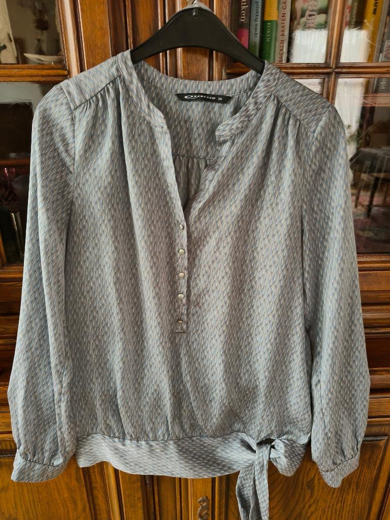 Bloesje, Ophalen, Zo goed als nieuw, Maat 34 (XS) of kleiner