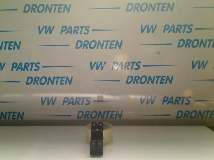 Commutateur vitre électrique d'un Volkswagen Tiguan, Autos : Pièces & Accessoires, Tableau de bord & Interrupteurs, Volkswagen