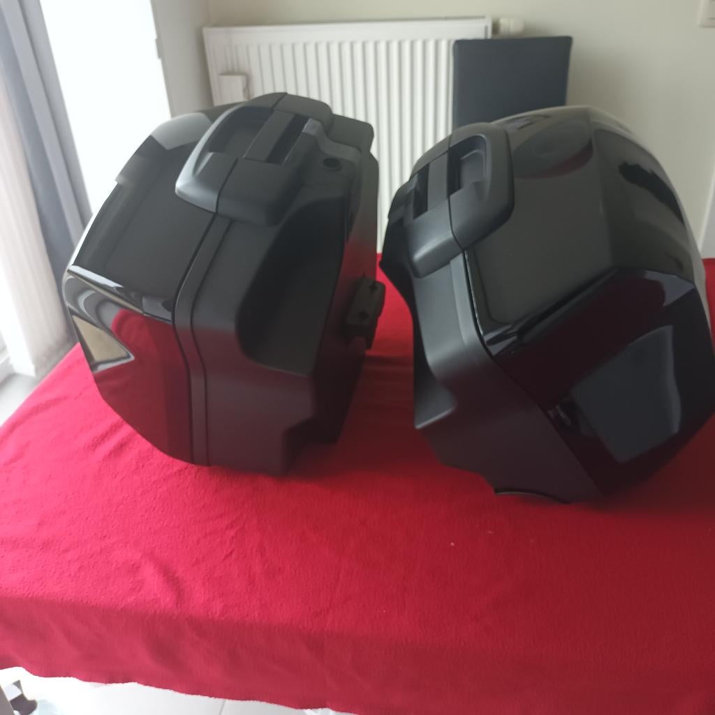 BMW kofferset - Zo goed als NIEUW   !!!!!, Ophalen, Zo goed als nieuw