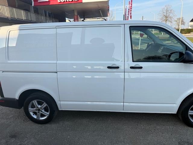 Vw Transporter T6 Diesel 3 Zits Airco Navi Showroom Staat!, Auto's, Euro 6, 4 cilinders, Volkswagen, Wit