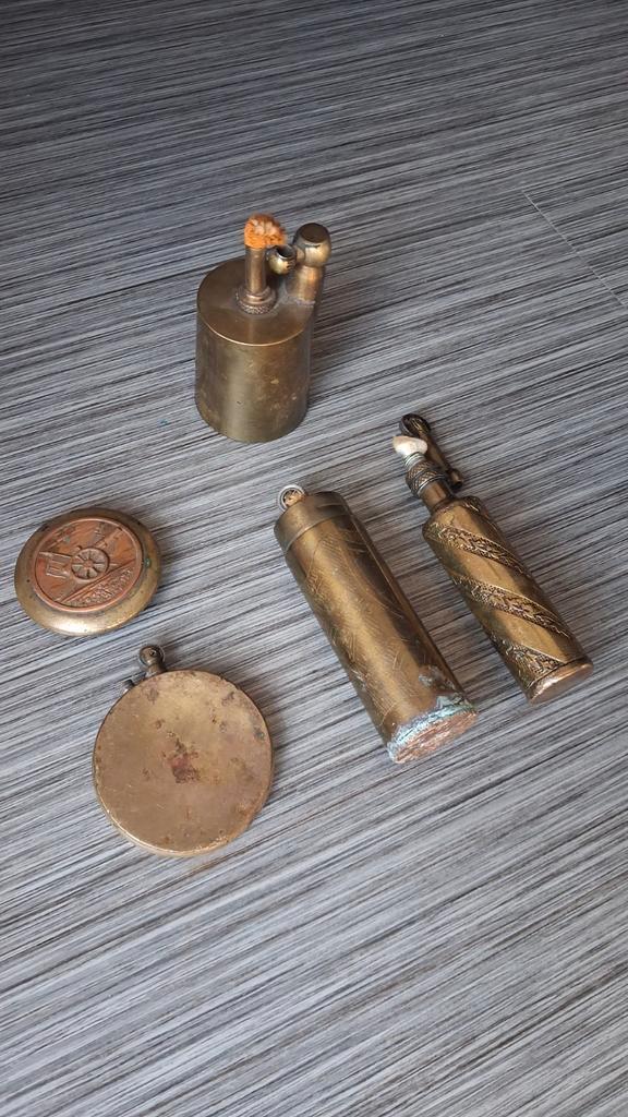 Lot de 5 briquets “Poilu” – Art des tranchées – WW1 – brique, Collections, Maisons de poupées & Accessoires, Enlèvement ou Envoi