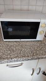 Nette Etna microgolf, Elektronische apparatuur, Ophalen