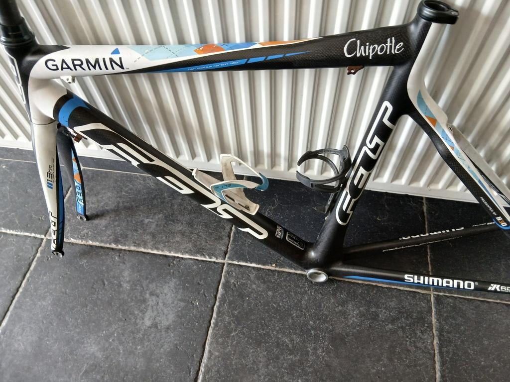 Koersframe carbon, Enlèvement, Carbone
