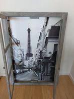 Tableau fenêtre vue tour Eiffel en parfait état, Enlèvement