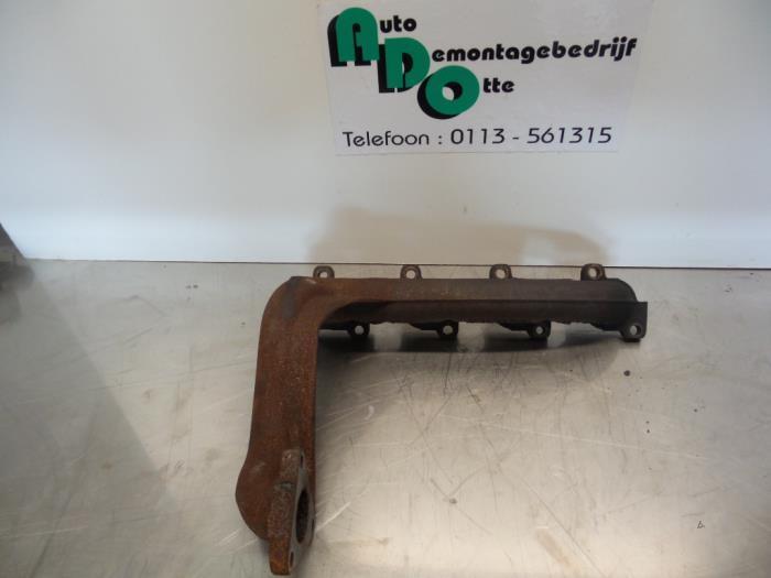 Tubulure d'échappement d'un Mercedes Vito (Vito 96-), Autos : Pièces & Accessoires, Systèmes d'échappement, Mercedes-Benz, Utilisé