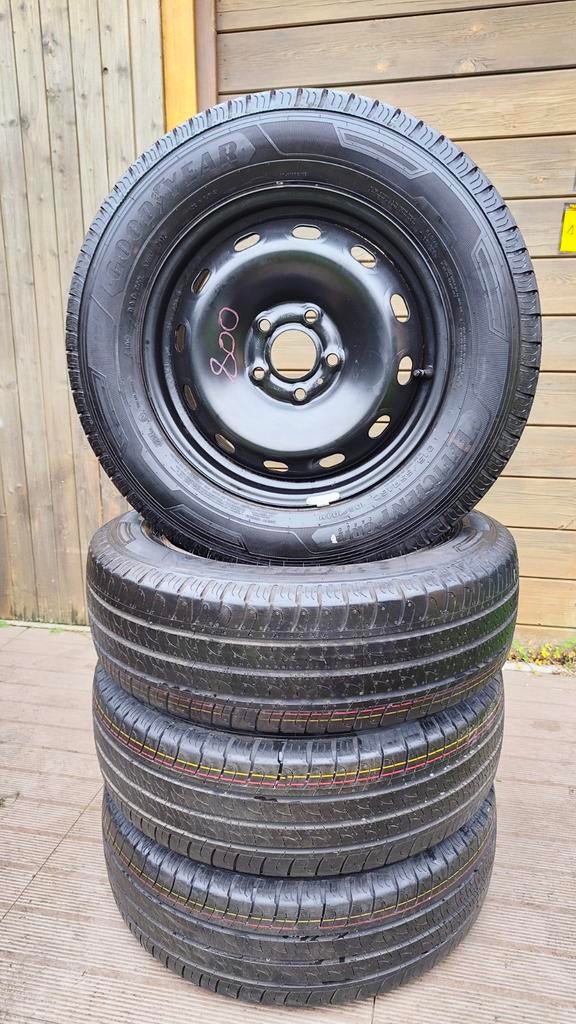 Pneus GoodYear Effective Grip-Cargo sur jante 215/65/R16 C, Autos : Pièces & Accessoires, Pneus & Jantes, Neuf, Pneus et Jantes