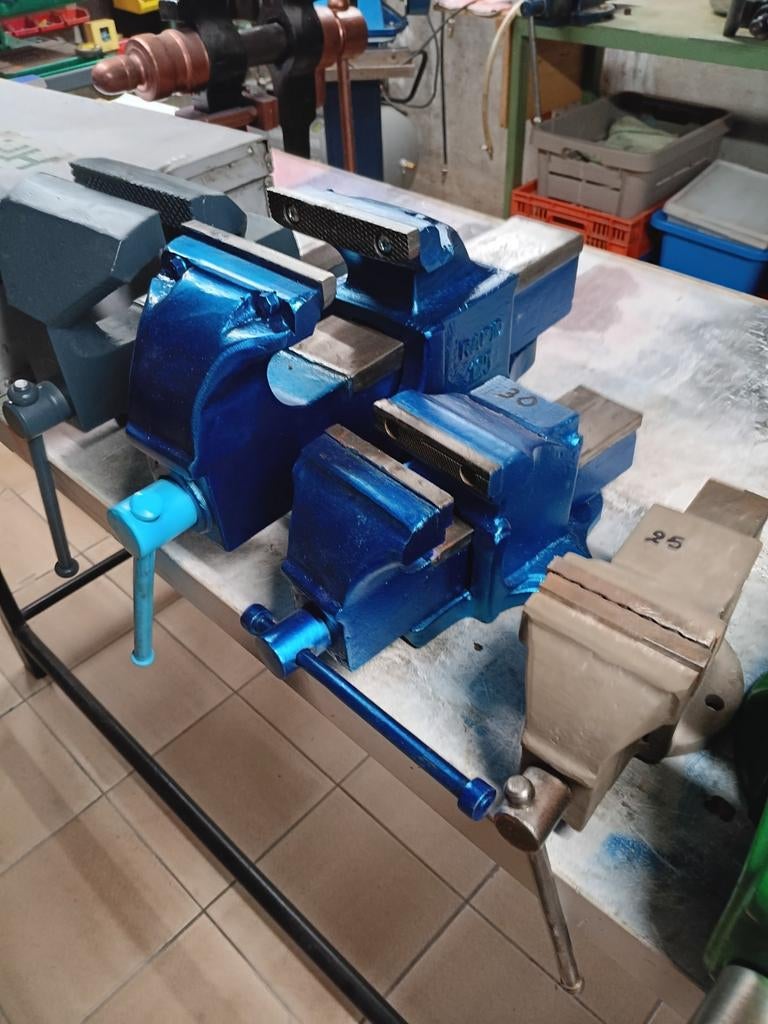 Bankschroeven, Ophalen