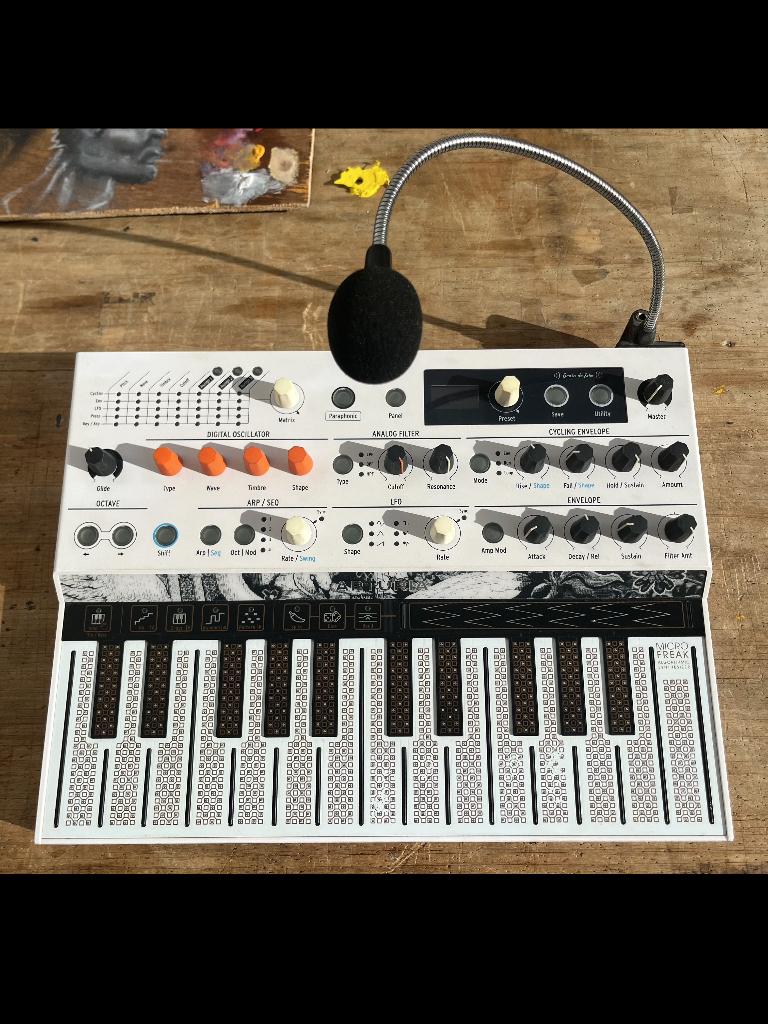 MicroFreak Vocoder Edition, Musique & Instruments, Synthétiseurs, Utilisé, Autres nombres, Autres marques, Avec connexion MIDI