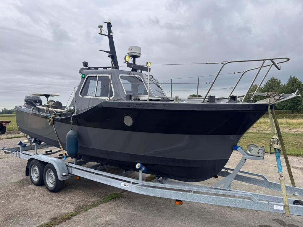 Seaworker 22 zeewaardige vissersboot, Watersport en Boten, Ophalen, 50 pk of meer, Zo goed als nieuw, Buitenboordmotor