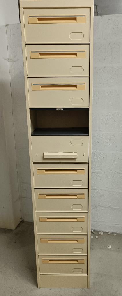 Colonnes de rangement métalliques à clapets, Maison & Meubles, Enlèvement, Utilisé