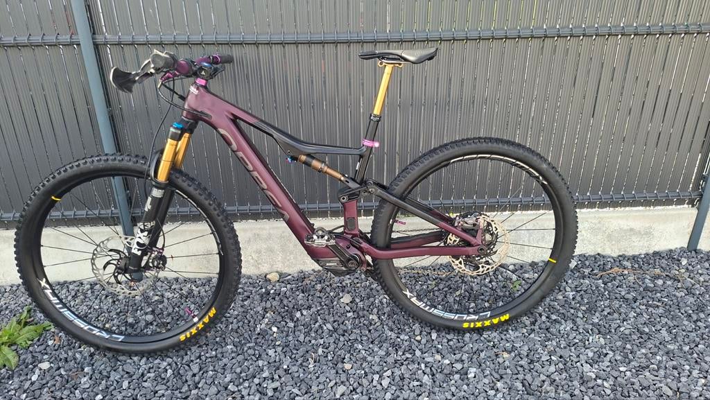 Orbea Rise seulement 2800 Km !, Vélos & Vélomoteurs, Enlèvement