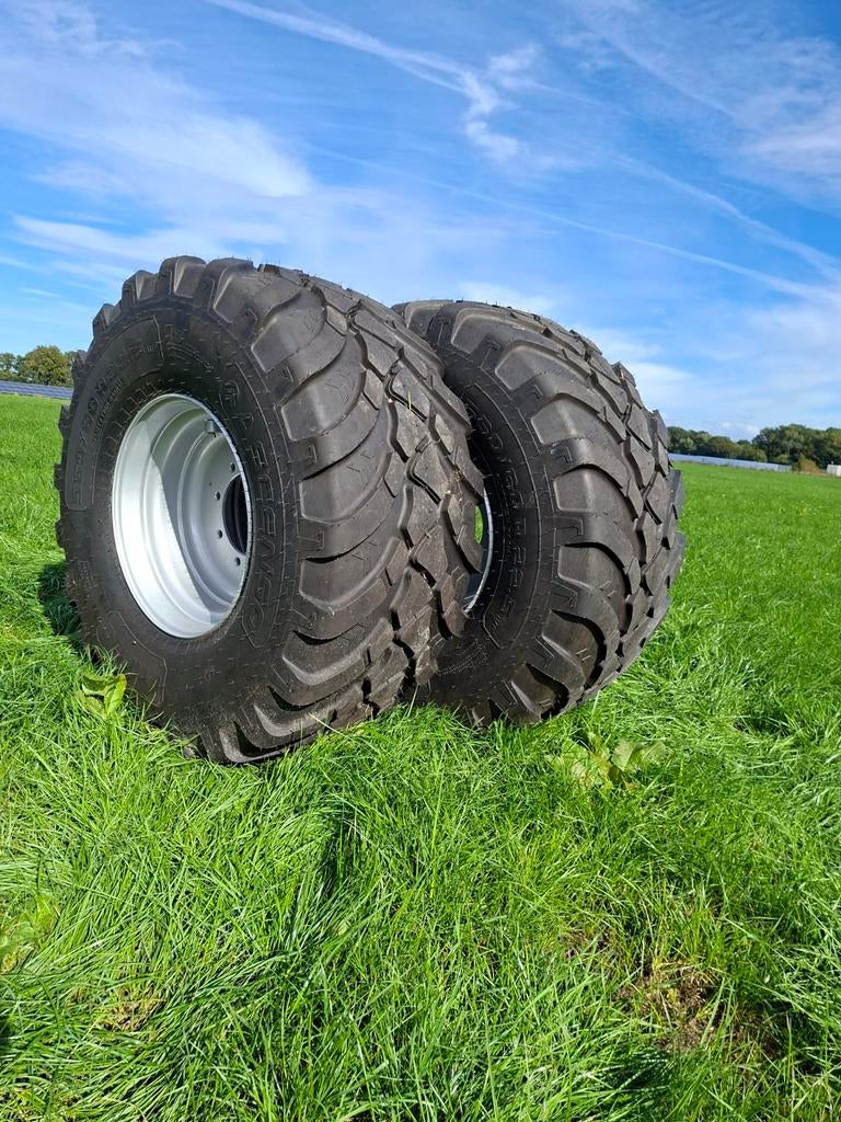 560/60R22.5 landbouw/kipper/beerton/loader banden/wielen., Zakelijke goederen, Landbouw | Onderdelen | Banden, Velgen en Assen