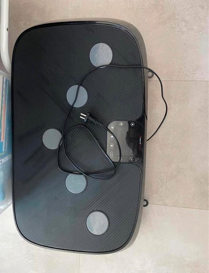 Trilplaat sportstech VP 400 4D modus, 60 intensiteitsniveaus, Sports & Fitness, Appareils de fitness, Comme neuf, Plaque vibrante