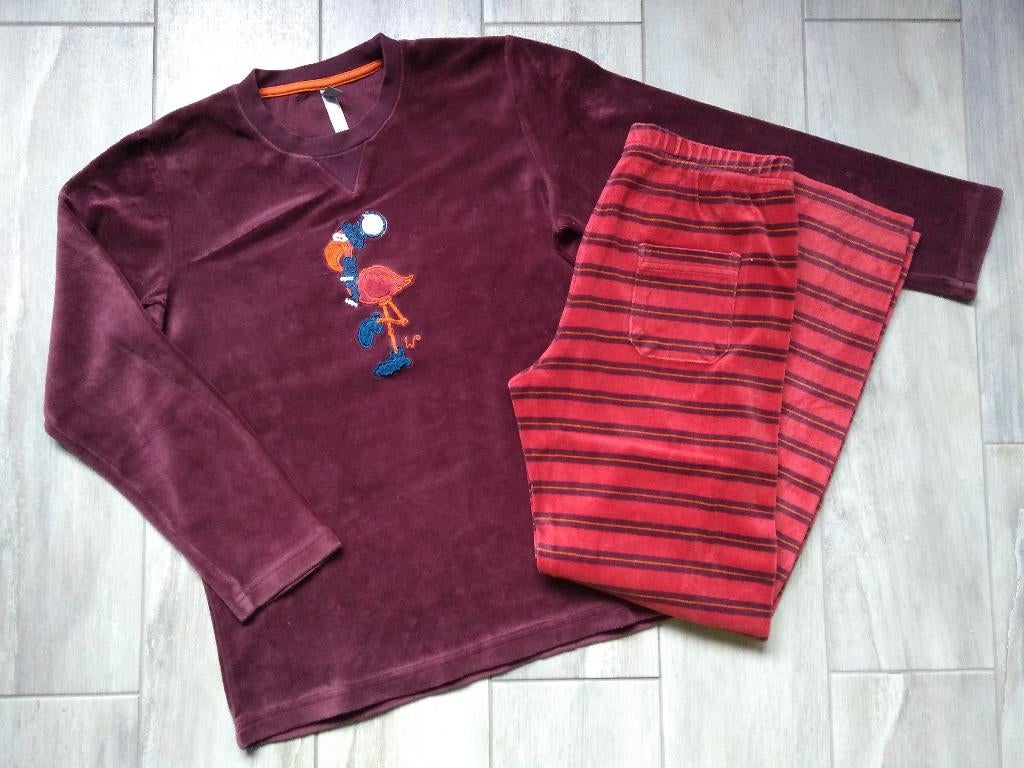 ★ M140 - Woody winterpyjama in velours thema Flamingo, Kinderen en Baby's, Kinderkleding | Maat 140, Nacht- of Onderkleding, Ophalen of Verzenden