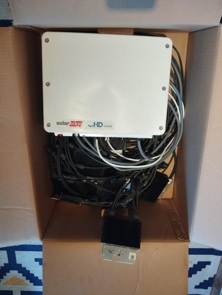 Omvormer zonnepanelen met 14 optimizers, Bricolage & Construction, Panneaux solaires & Accessoires, Enlèvement, Utilisé, Système complet